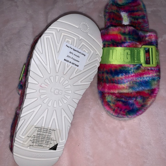 Ugg fluffita pixelate green real fur slides size 7 - Picture 10 of 16